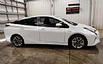 2016 PRIUS Thumbnail 5