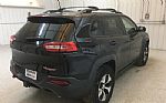 2016 Cherokee Thumbnail 4