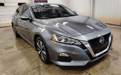 Photo of a 2022 Nissan Altima 2.5 SV for sale