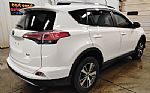 2018 RAV4 Thumbnail 3
