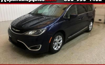 2017 Chrysler Pacifica Touring-L Repairable Hail Damage