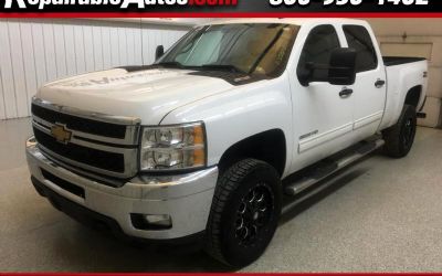 2013 Chevrolet Silverado 2500HD LT Crew Cab 4WD Repairable Theft Damage