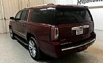 2016 Yukon XL Thumbnail 3