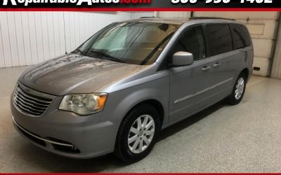 2014 Chrysler Town & Country Touring Repairable Hail Damage