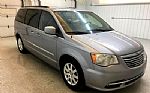 2014 Town & Country Thumbnail 3