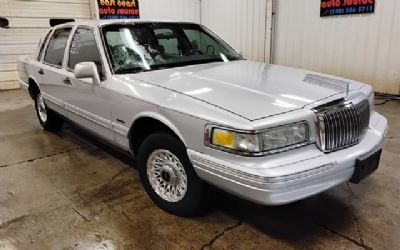 Photo of a 1997 Lincoln Town Car Executive for sale