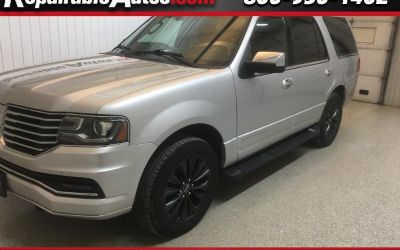 Photo of a 2015 Lincoln Navigator Select 4WD Repairable Hail Damage for sale