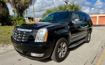 2013 Cadillac Escalade 2WD 4DR Base