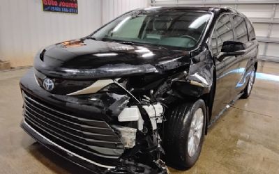 Photo of a 2024 Toyota Sienna Limited for sale