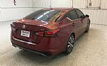 2022 Altima Thumbnail 4