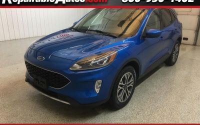 Photo of a 2020 Ford Escape SEL AWD Repairable Hail Damage for sale