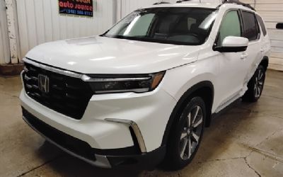 Photo of a 2025 Honda Pilot Elite for sale
