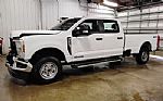 2025 F-350 Super Duty Thumbnail 2