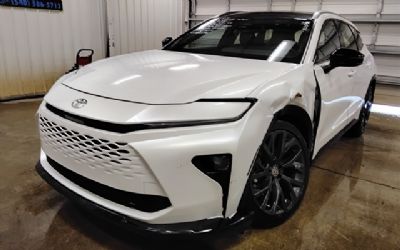 Photo of a 2025 Toyota Crown Signia XLE for sale