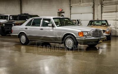 1991 Mercedes-Benz 560-Class 