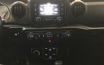 2018 Wrangler Thumbnail 14