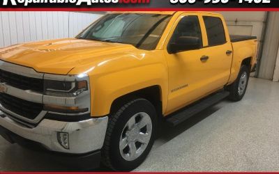 Photo of a 2018 Chevrolet Silverado 1500 LT Crew Cab 4WD Repairable Side Damage for sale