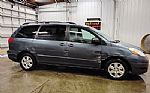 2010 Sienna Thumbnail 2