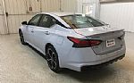 2023 Altima Thumbnail 3