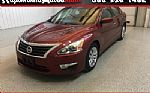 2015 Altima Thumbnail 1