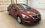 2015 Altima Thumbnail 2