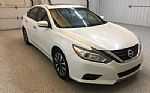 2016 Altima Thumbnail 2