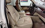2009 SUBURBAN Thumbnail 15