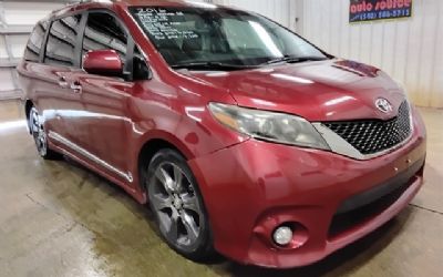 Photo of a 2016 Toyota Sienna SE for sale
