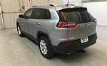 2016 Cherokee Thumbnail 2