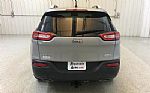 2016 Cherokee Thumbnail 7