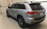 2019 Grand Cherokee Thumbnail 3