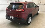 2016 Cherokee Thumbnail 4