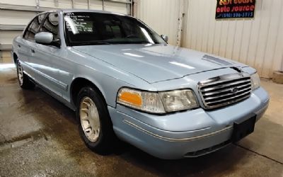 Photo of a 1999 Ford Crown Victoria LX for sale