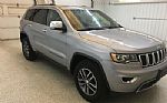 2017 Grand Cherokee Thumbnail 2