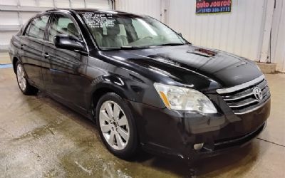 Photo of a 2005 Toyota Avalon XLS for sale