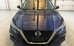 2022 Altima Thumbnail 7