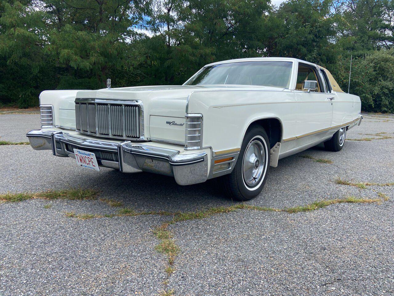 1976 Continental Image