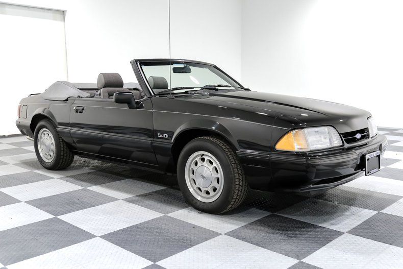 1989 Mustang LX Convertible Image