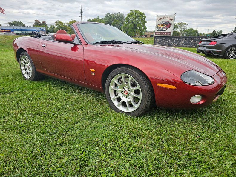2004 XKR Image
