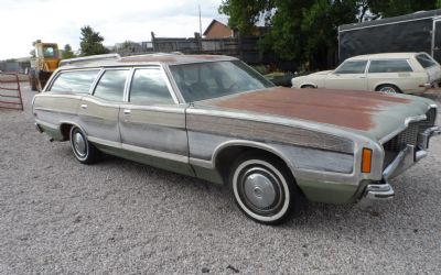 1971 Ford LTD Woody Station Wagon