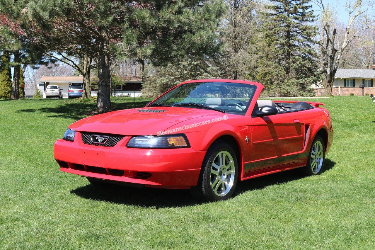 2002 Mustang Image