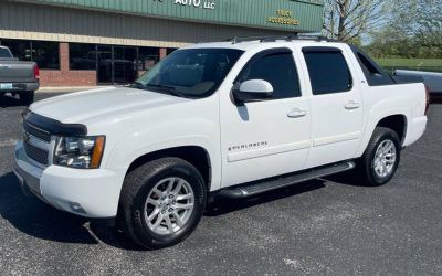 Photo of a 2009 Chevrolet Avalanche LT 4 Dr. Crew Cab 4X4 Pickup for sale