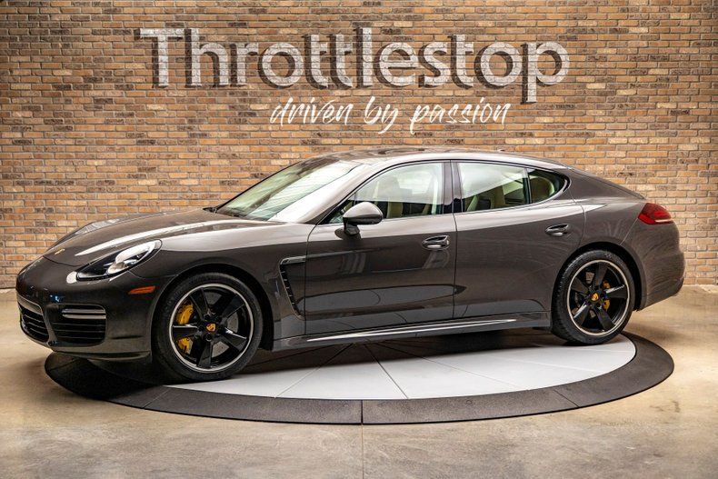 2016 Panamera Turbo S Image