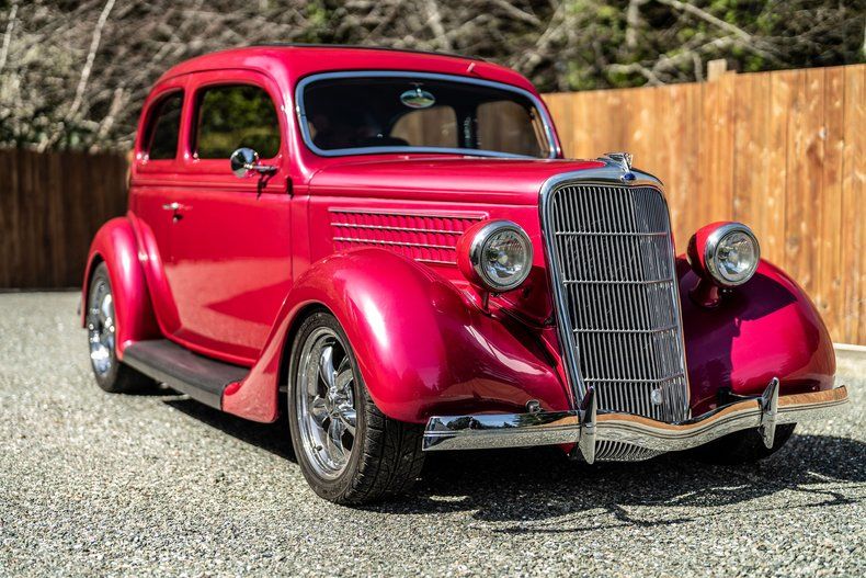 1935 Slantback Image