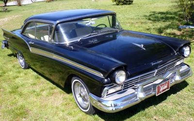 1957 Ford Fairlane 