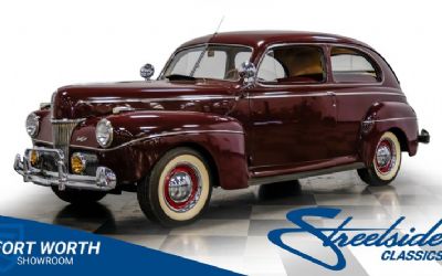 1941 Ford Deluxe Tudor Sedan 