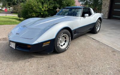 1981 Chevrolet Corvette Base 2DR Coupe