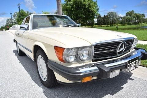 1986 560 SL Image