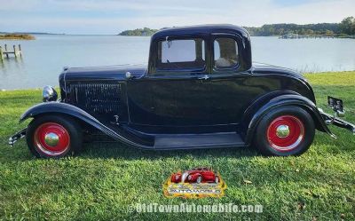 1932 Ford 5-Window Coupe 