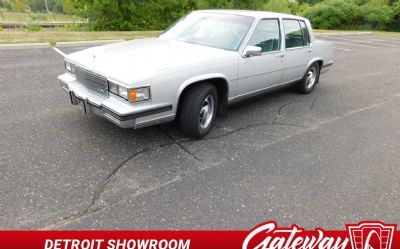 1985 Cadillac Fleetwood 